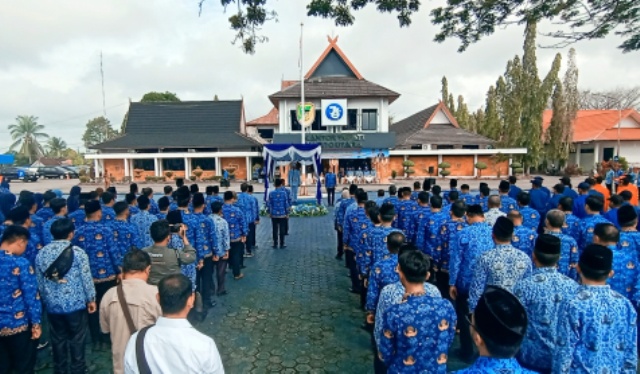 Pj Sekda Barito Utara Pimpin Upacara Peringatan Hari Jadi ke-67 Provinsi Kalimantan Tengah