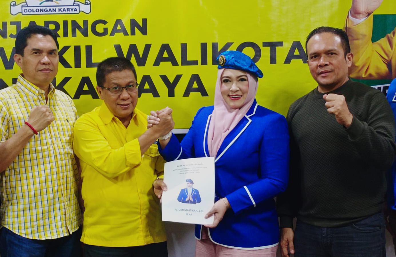 Umi Mastikah Melamar Bacalon Wakil Wali Kota Palangka Raya di DPD Partai Golkar