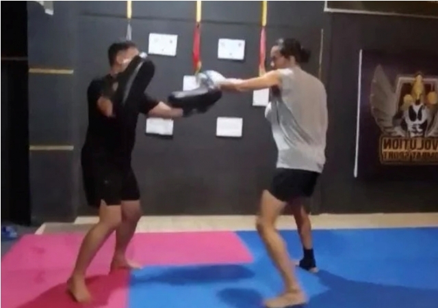 Memasuki Pra Kompetisi, Tim Pelatprov Kickboxing Kalteng Mantapkan Latihan