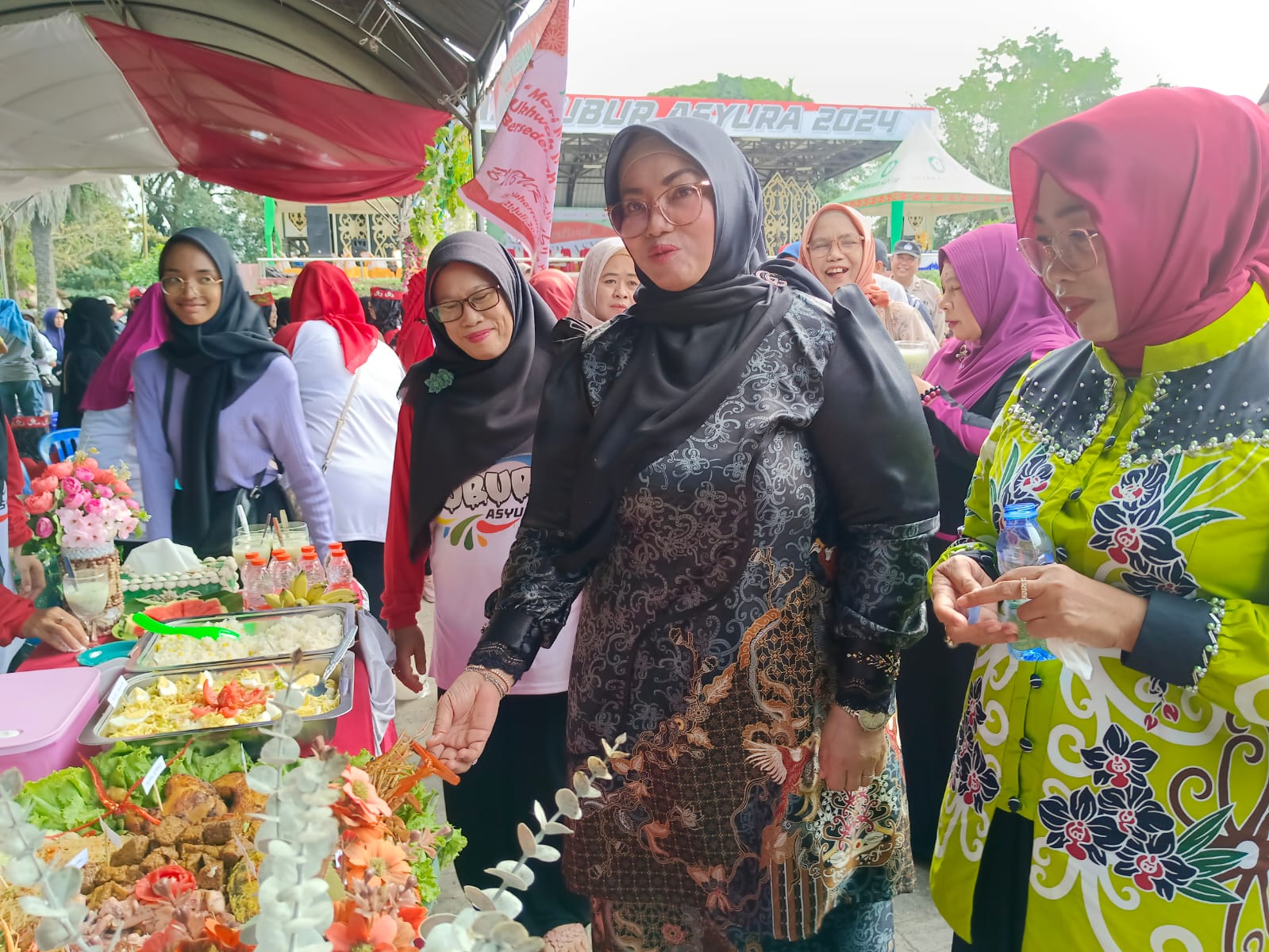 Irawati Menilai Pelaksanaan Festival Bubur Asyura Berlangsung Meriah dan Sukses