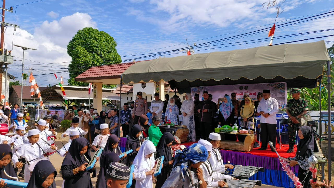 Pj Bupati Katingan Lepas Pawai Ta’aruf FSQ Tingkat Kabupaten